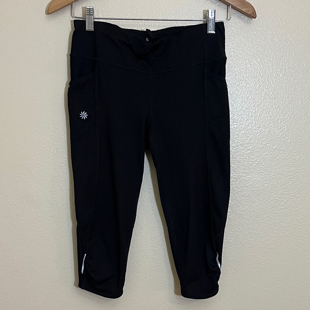 Athleta Black Athletic Cropped Leggings